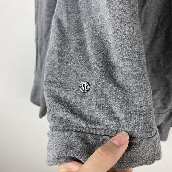 Lululemon Women's Wrap Button Cardigan Size 8 Gray Coast Wrap - Picture 6 of 9